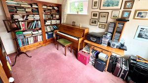 Photo 6- click for photo gallery